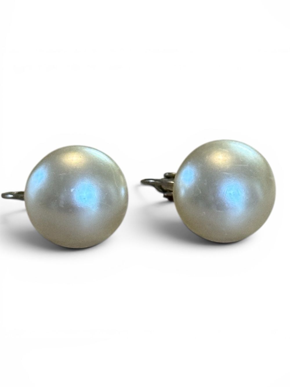 Vintage RICHELIEU Cream Pearl Faux Clip On Earrings Silver Tone Hardware